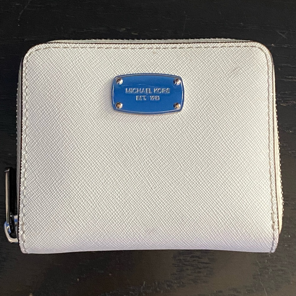 Michael Kors - White Wallet